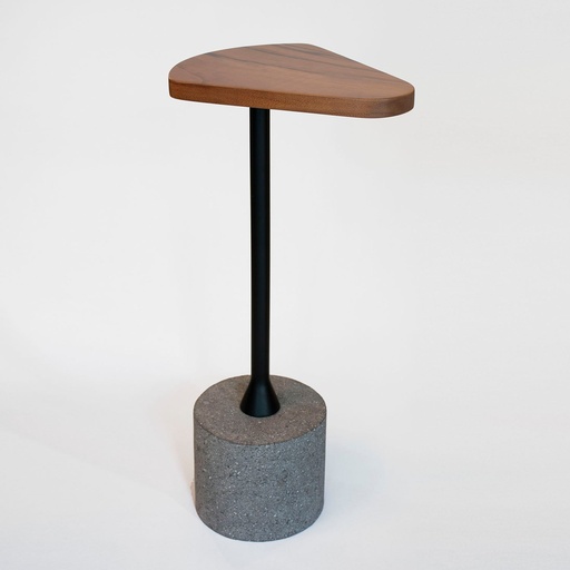 [MM0015] Side table triangulo alto