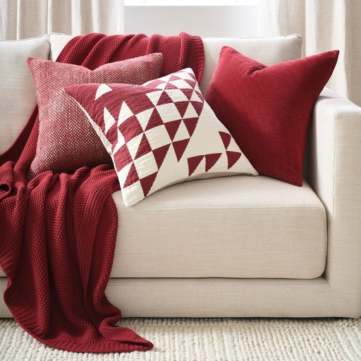 [C0036] Cojín Triangulos Rojo