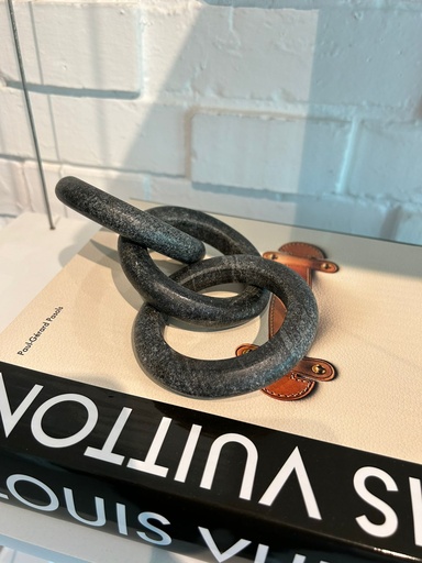 [D0014] Cadena de Mármol Negro Pequeña